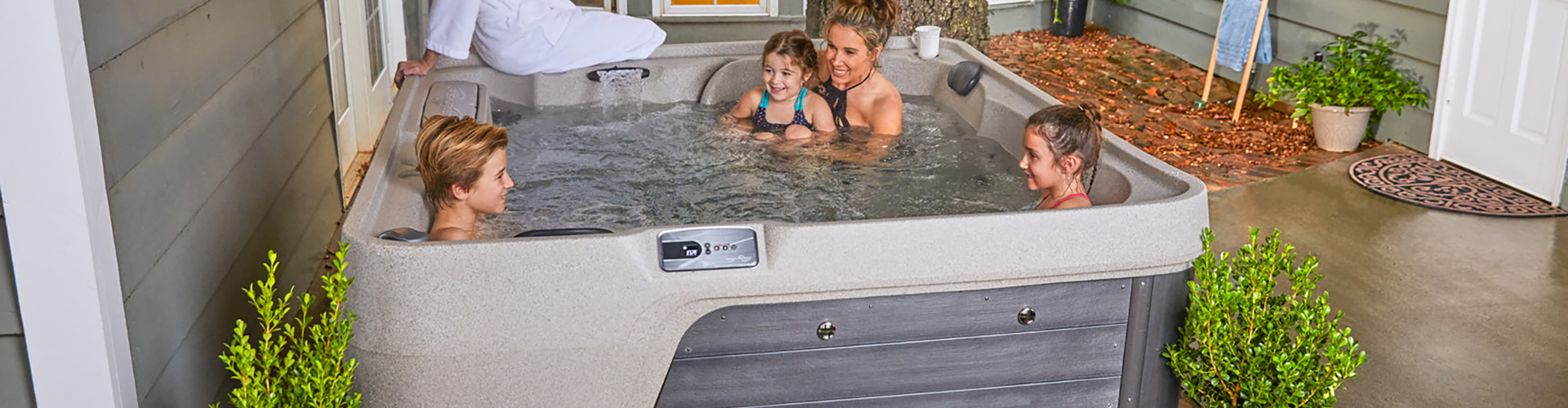 3 Reasons Why Freeflow Spas is the Best Affordable Hot Tub